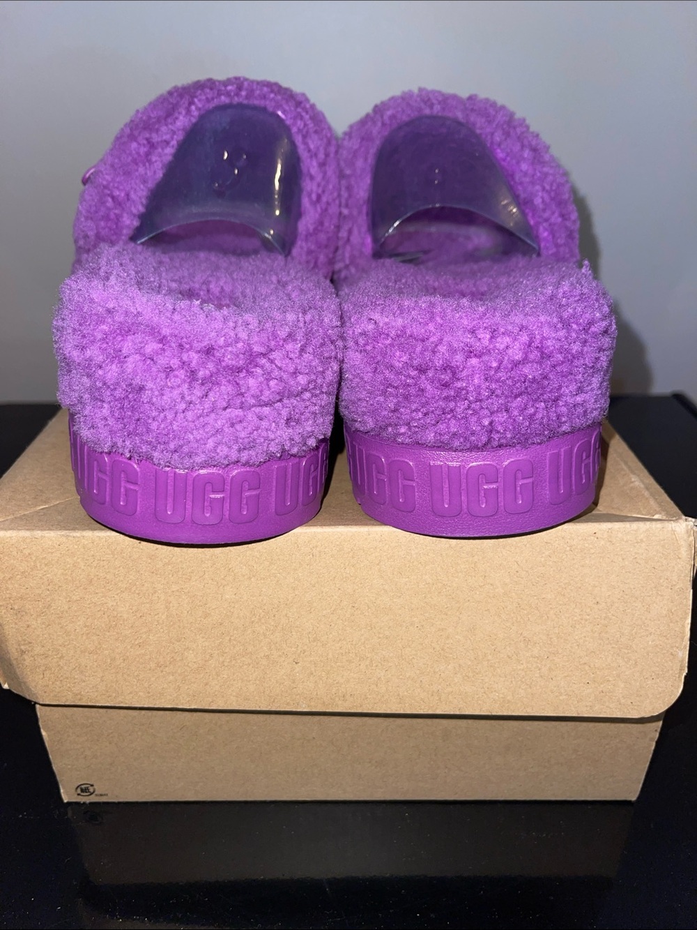 🗣️BRAND NEW! NEVER WORN! Women’s UGG Bright Purple Sherpa Slide w/Branded Buckle - Picture 4 of 6